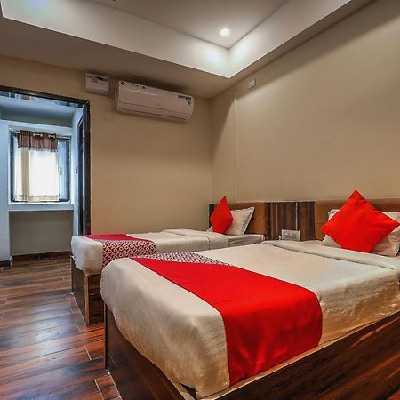 Capital O Sky Grand Otel Haydarabad Dış mekan fotoğraf