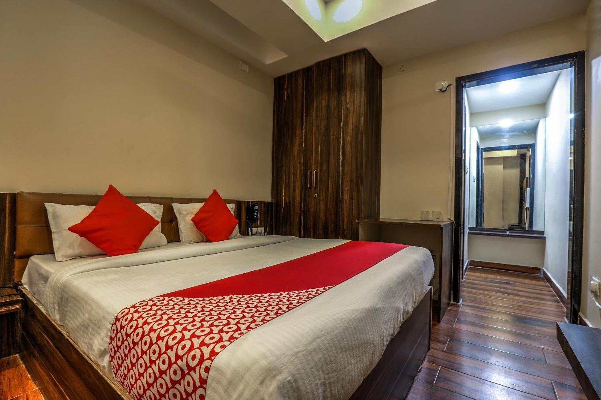 Capital O Sky Grand Otel Haydarabad Dış mekan fotoğraf