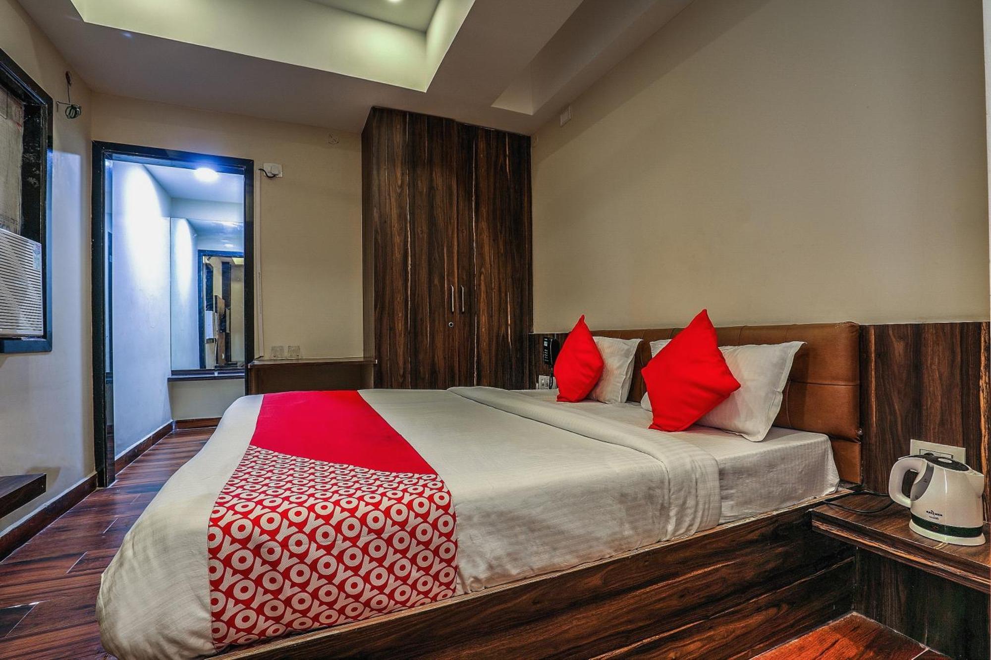 Capital O Sky Grand Otel Haydarabad Dış mekan fotoğraf