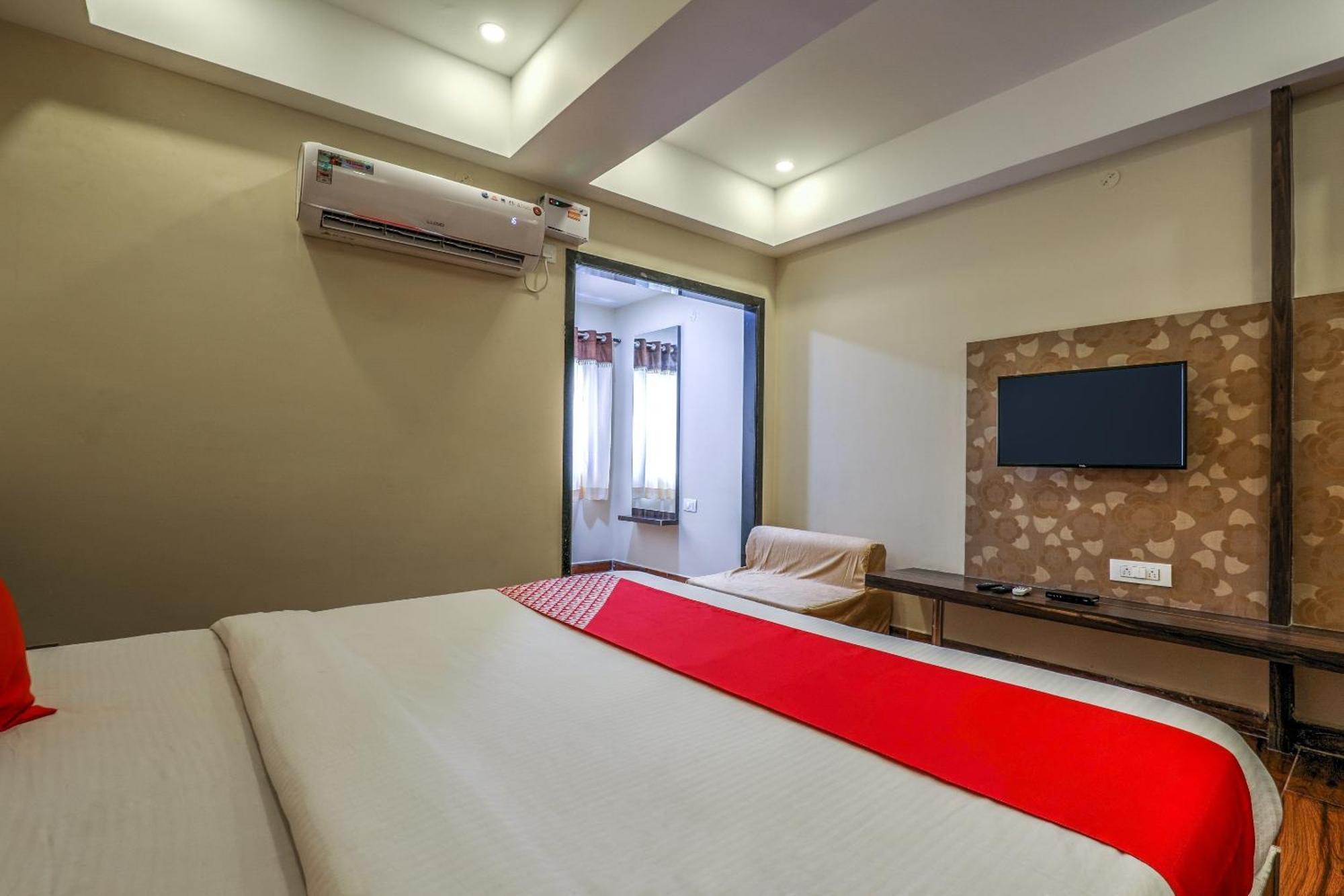 Capital O Sky Grand Otel Haydarabad Dış mekan fotoğraf